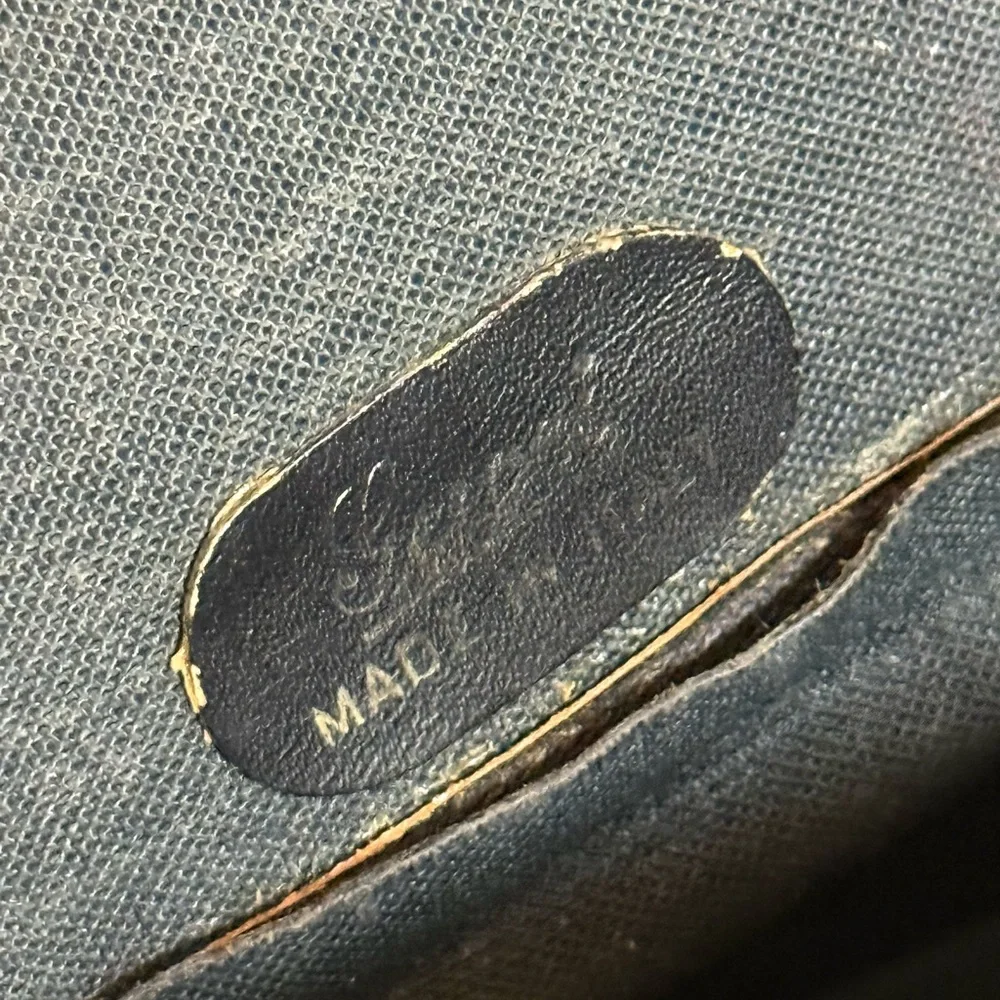 Vintage Gucci briefcase/travel bag - Picture 7 of 7